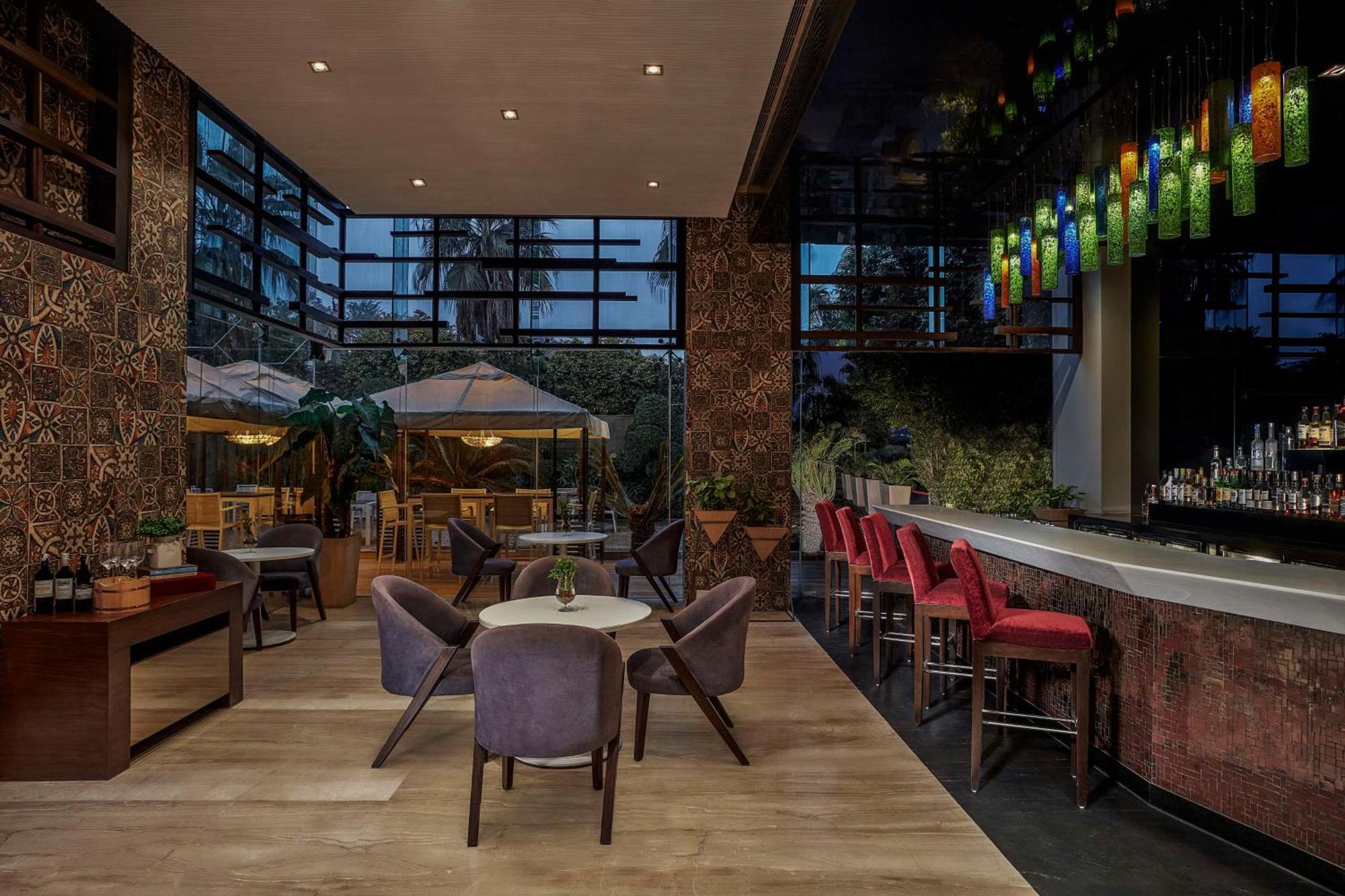 Doubletree By Hilton Gurugram Baani Square Hotell Gurgaon Eksteriør bilde